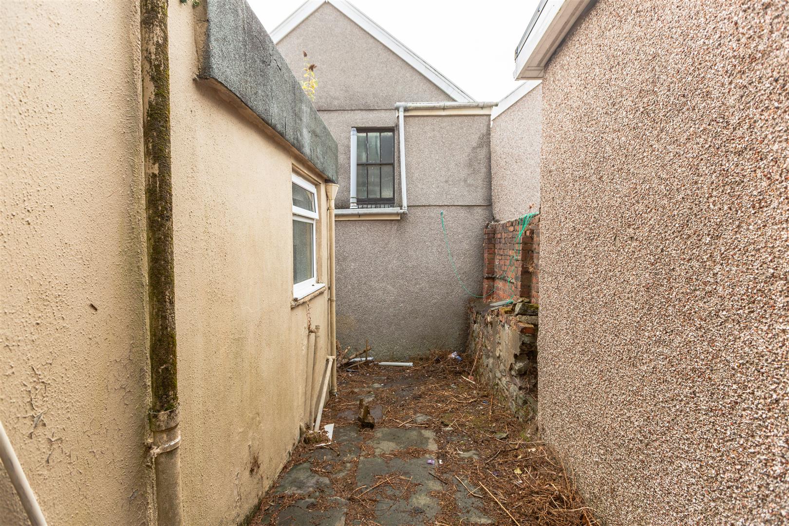 King Edward's Road, Swansea, SA1 4LL
